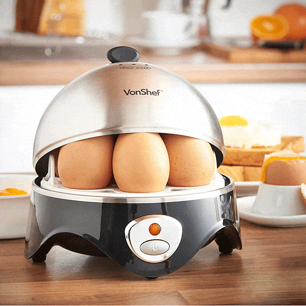 هنگام استفاده از دستگاه ممکن است درب تخم مرغ پز داغ شده و دست شما را بسوزاند، برای برداشتن تخم مرغ‌ها دقت کنید که دستگاه سرد شده باشد.